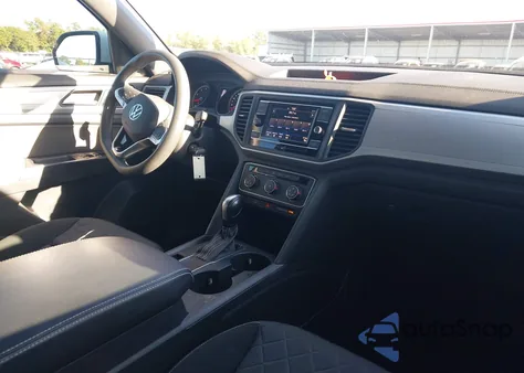 2021 Volkswagen Atlas Cross Sport 2.0T S z USA, uszkodzony, nr VIN 1V2AC2CA9MC237584